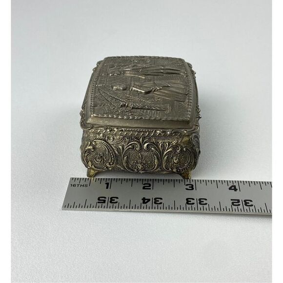 Vintage Ornate Silvertone Metal Footed Velvet Lined Trinket Box Made in Japan DP - Picture 10 of 10